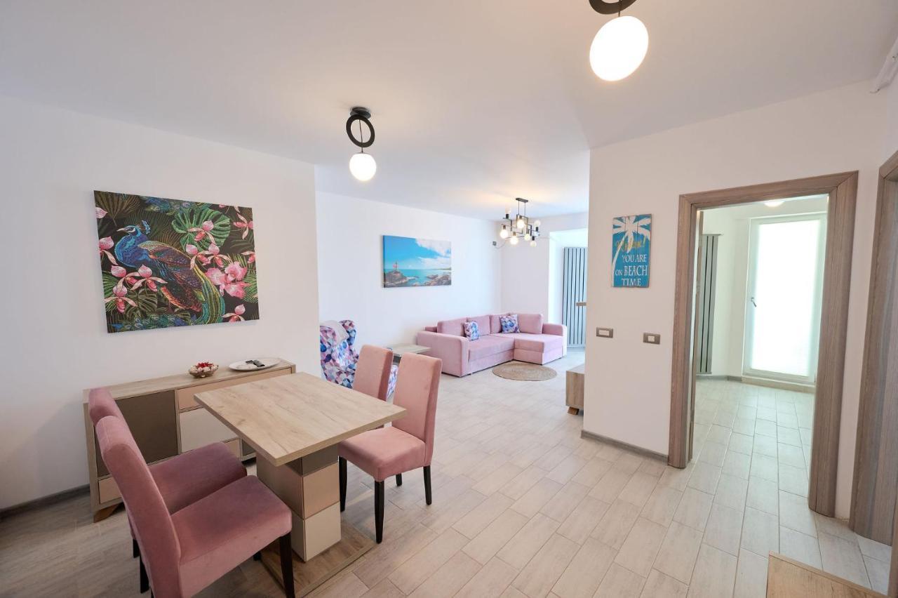 Beachfront 1Br Apartment- Spa N Pools 马马亚 外观 照片