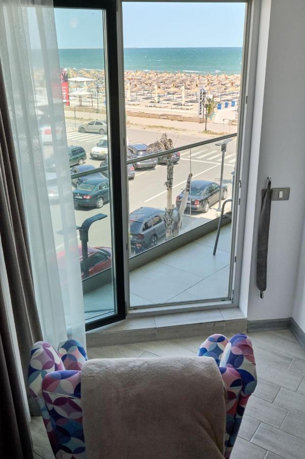 Beachfront 1Br Apartment- Spa N Pools 马马亚 外观 照片