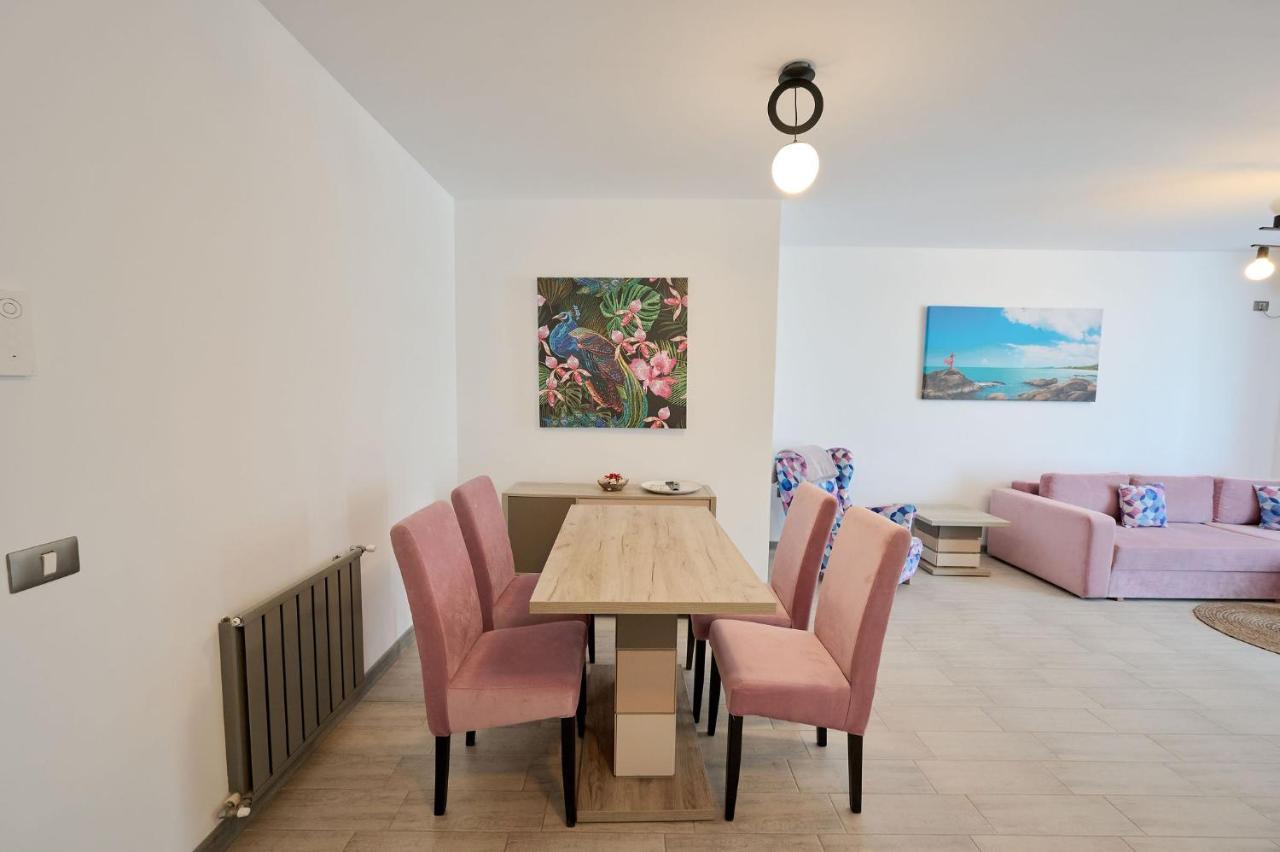 Beachfront 1Br Apartment- Spa N Pools 马马亚 外观 照片
